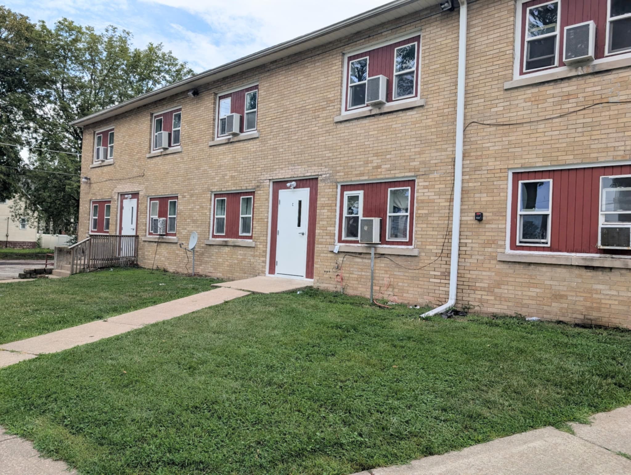 163 North Rosewood Avenue - C3
